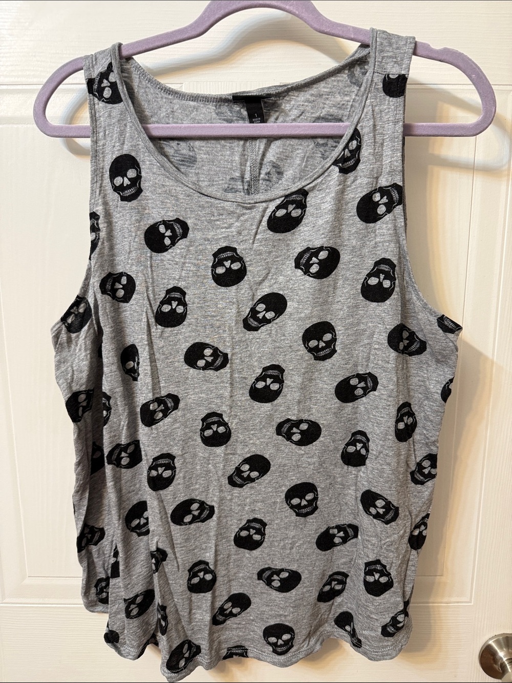 torrid Gray Tank Top with Black Skull Print
